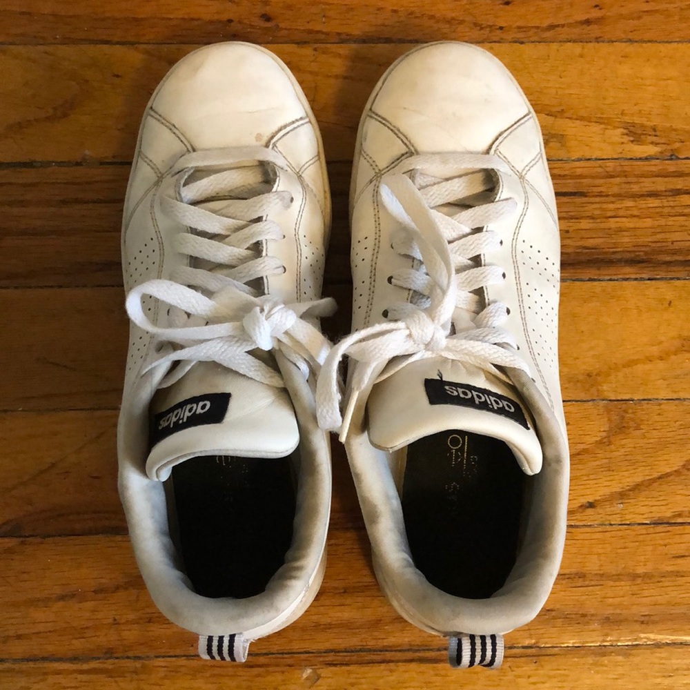 White Adidas Advantage Sneaker